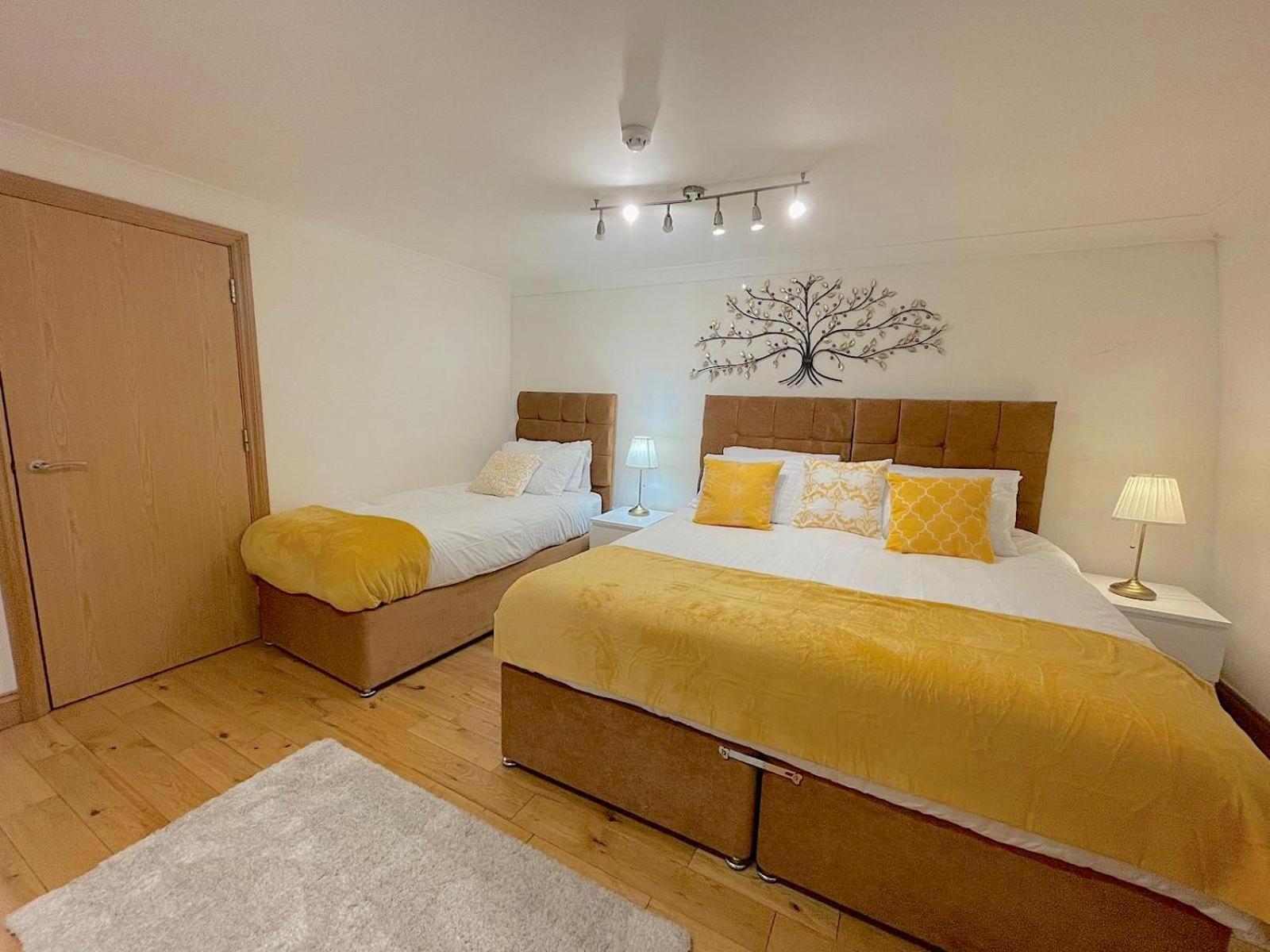 Angel X Kings Cross Hub Apartment Londra Exterior foto