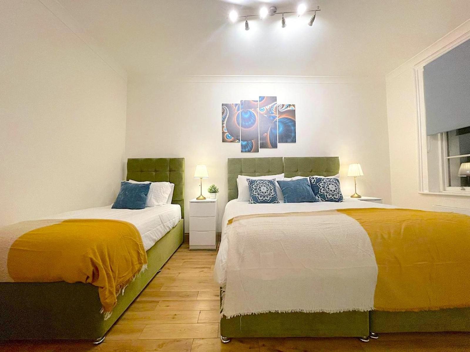 Angel X Kings Cross Hub Apartment Londra Exterior foto